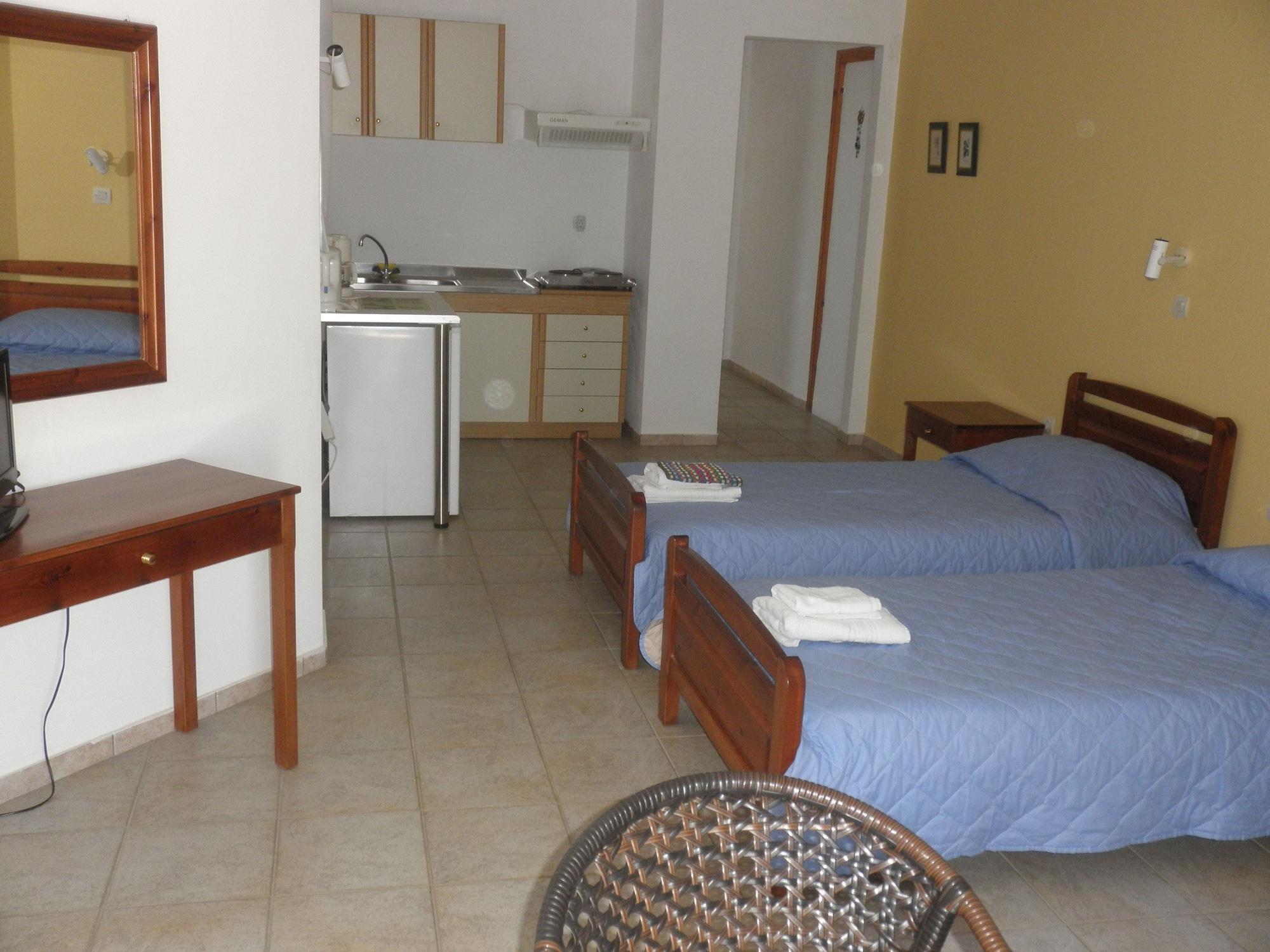 Anthemis Aparthotel Stavrós Exteriör bild
