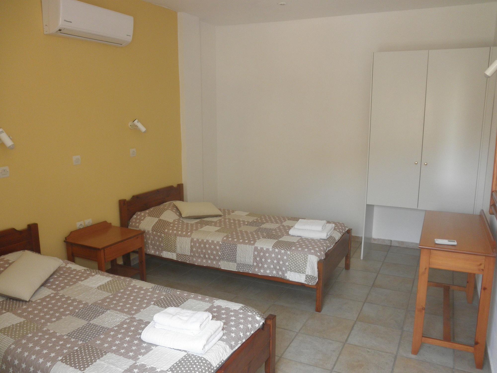 Anthemis Aparthotel Stavrós Exteriör bild